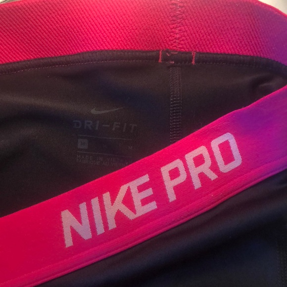 Nike Spandex Shorts - Picture 4 of 4